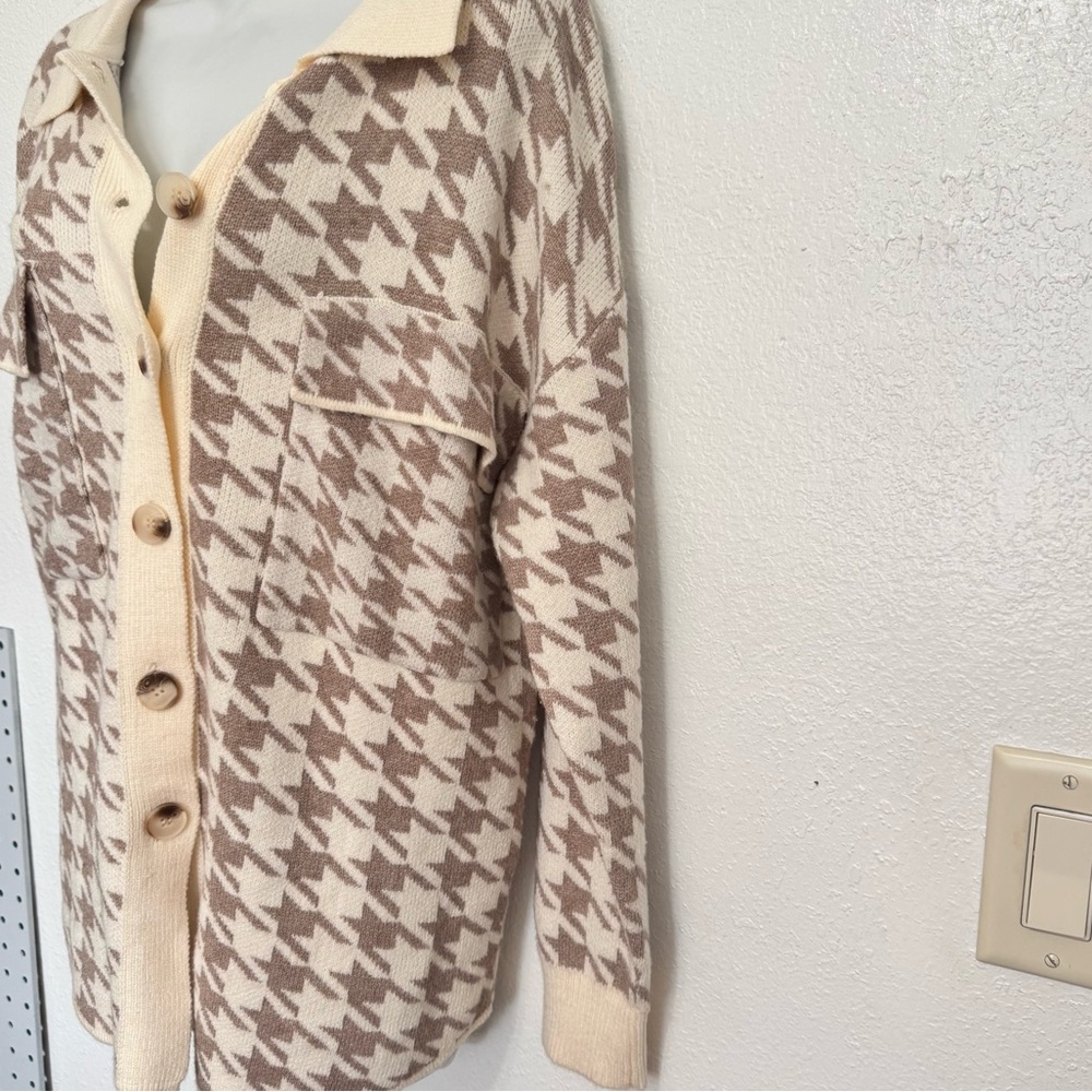Dreamers By Debut Button Front Cardigan Houndstooth Pattern Cream Tan xs - Picture 8 of 8